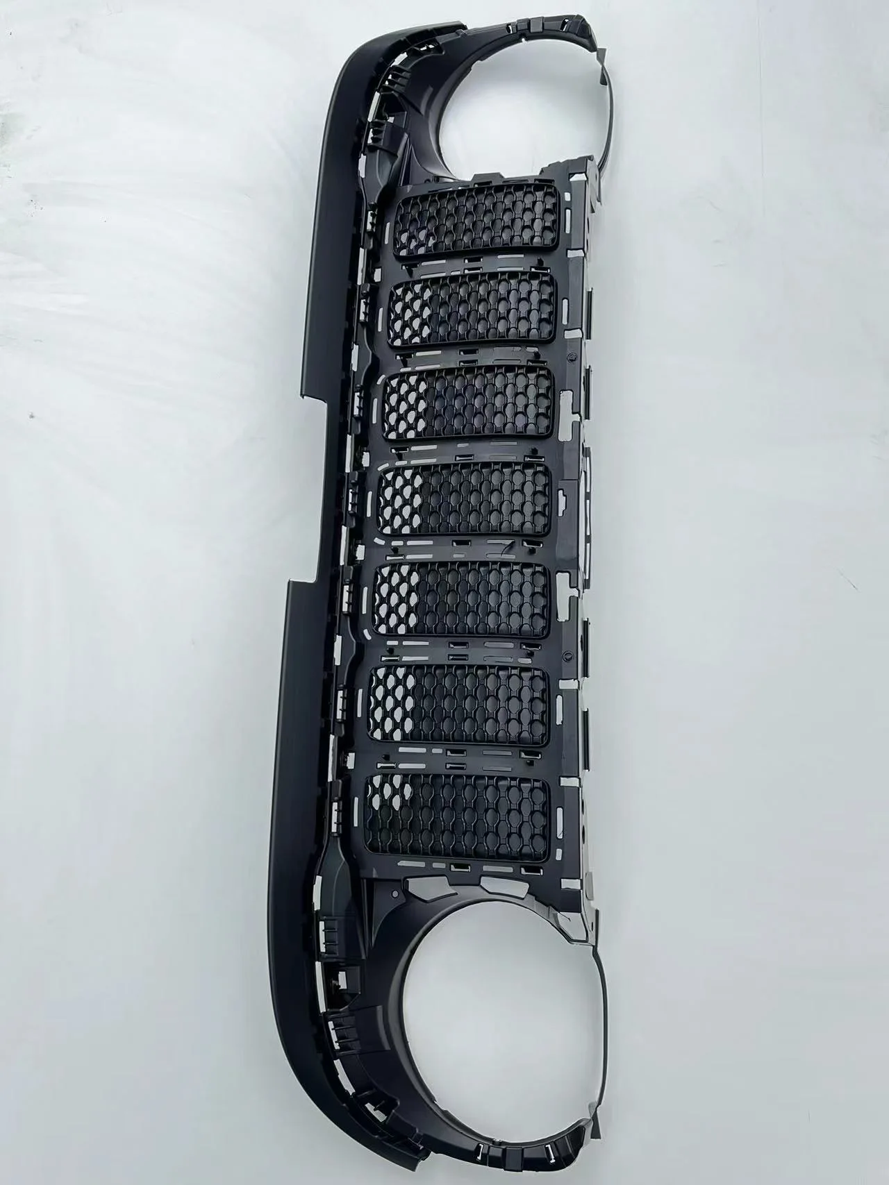 

735715834 6VN04LXHAA grille for Jeep Freedom 1.3T Auto Accessories Replacement Repair Part New