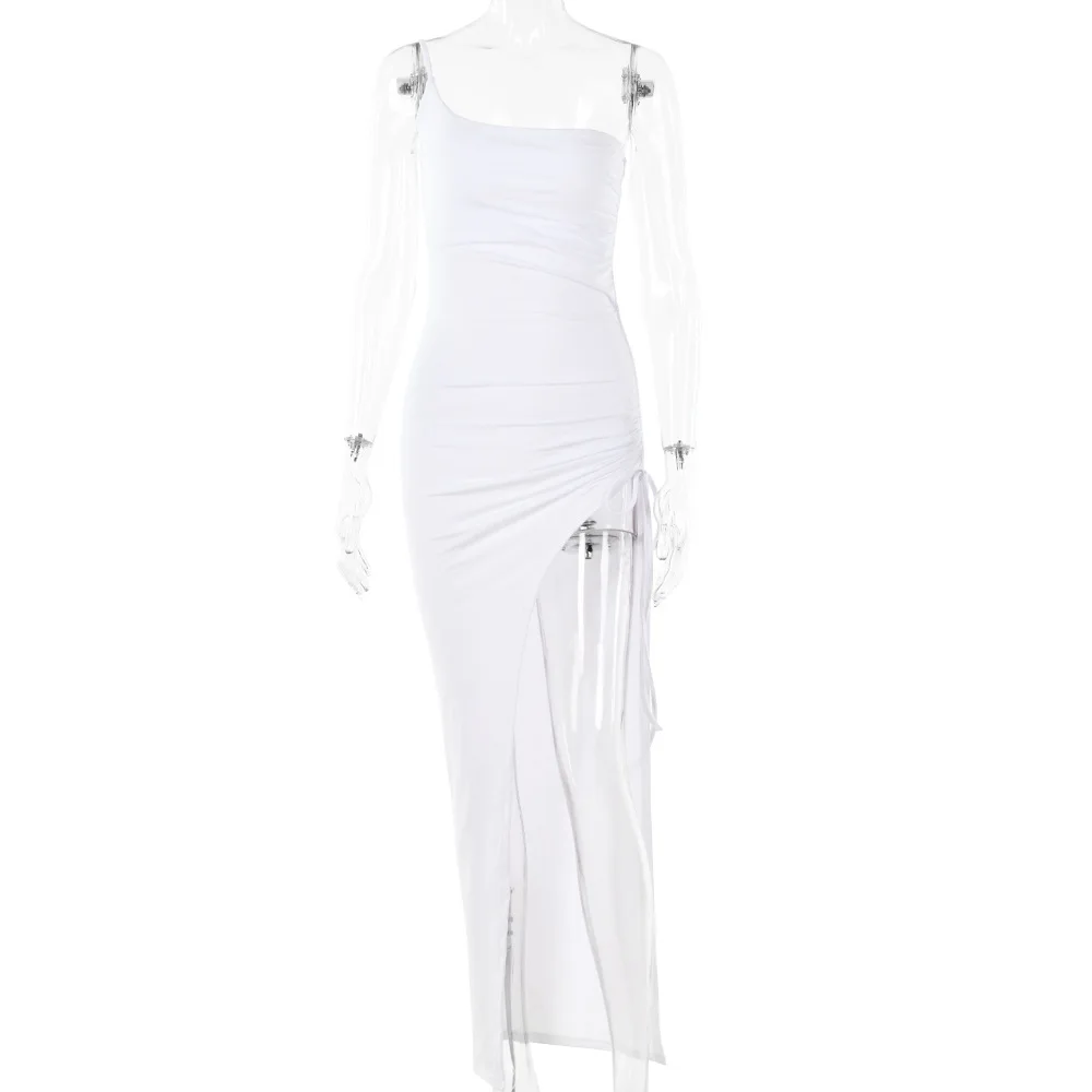 Платье для беременных на одно плечо с рюшами и высоким разрезом сбоку без рукавов