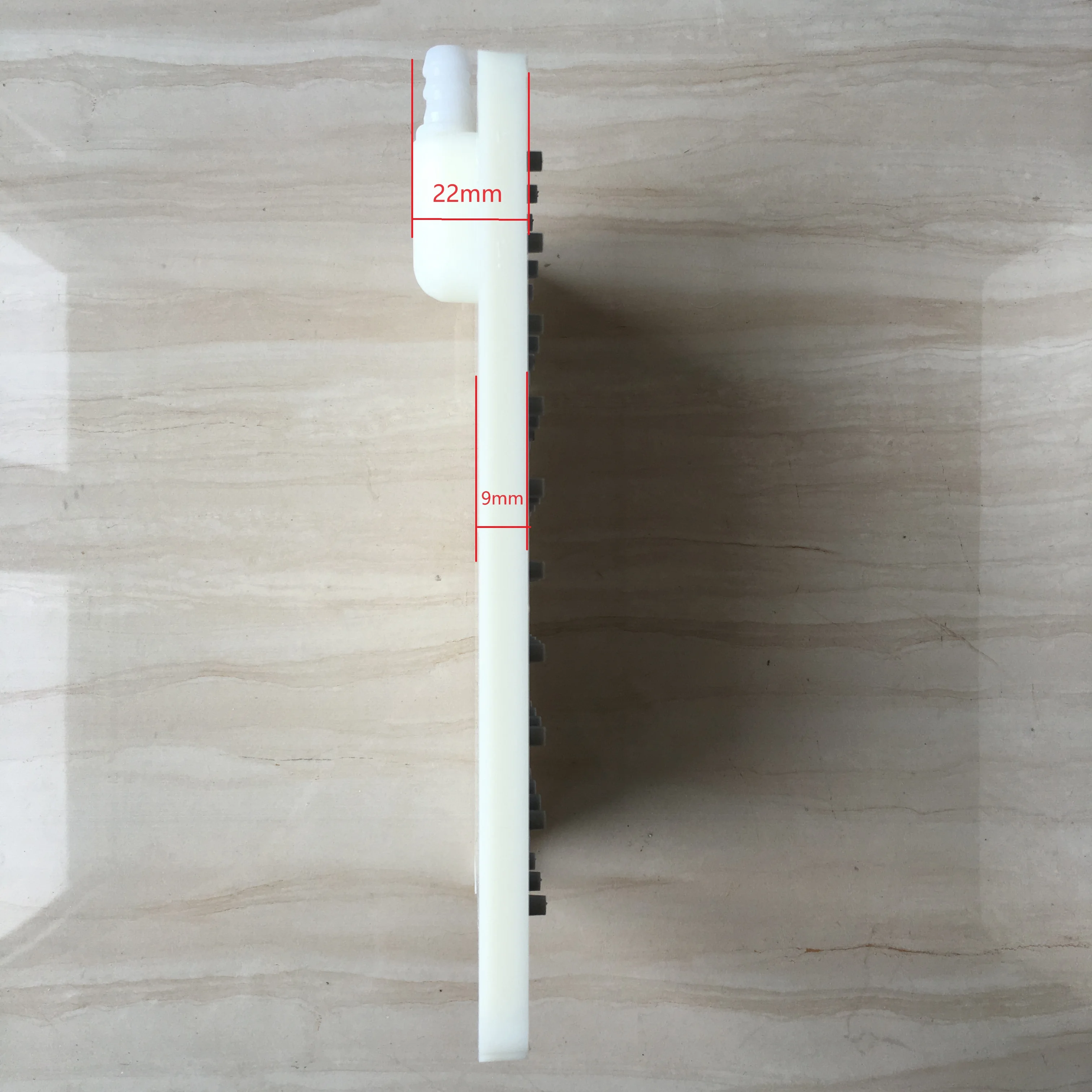 Лейка для душа прямоугольная с интерфейсом интубации 137x180 мм