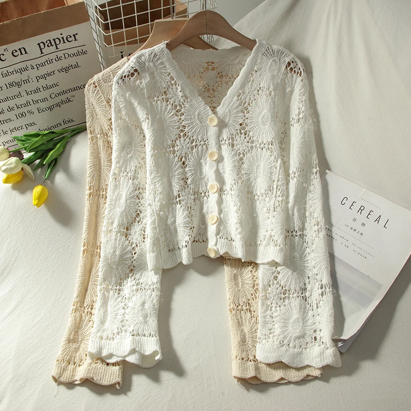 

Hollow Out Flower Sweater Women Fashion Lace Up Long Flare Sleeve Crop Tops Loose Single Breasted Ladies Blouse Autumn Cardigan