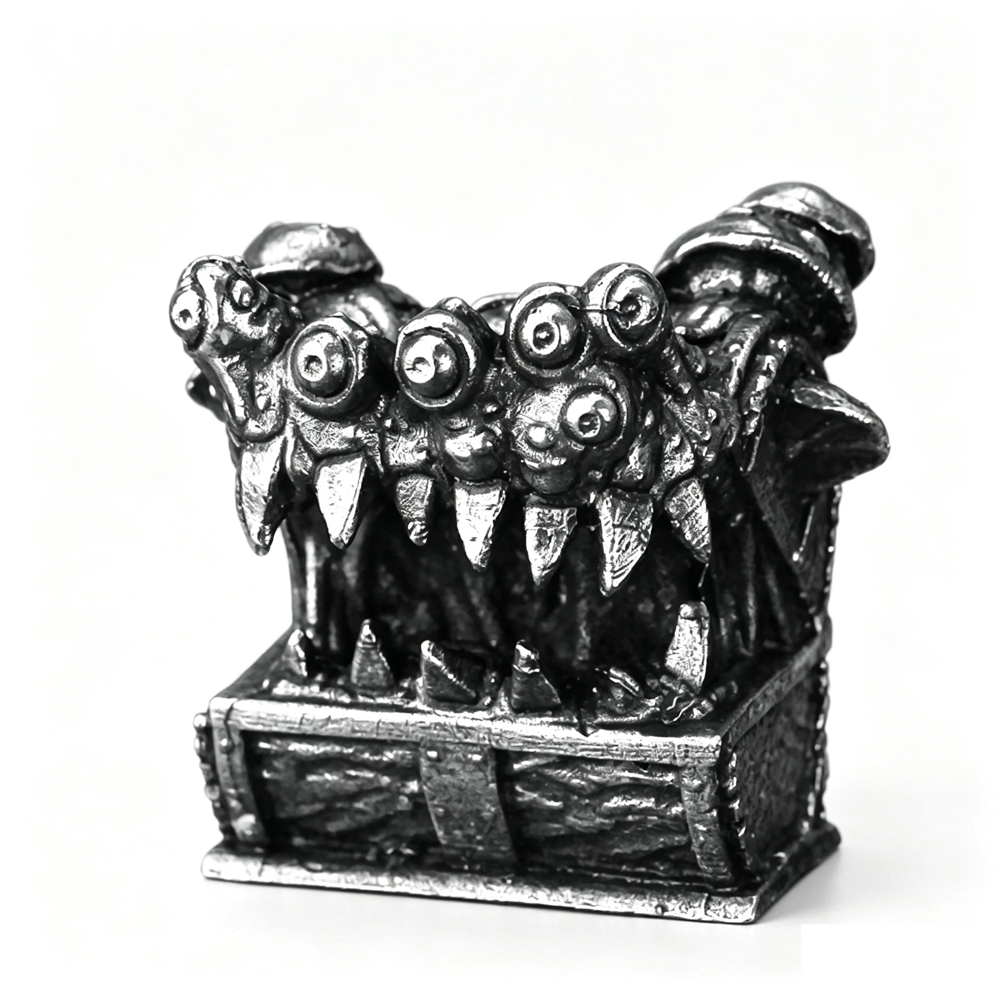 Фото Металлическая миниатюрная модель, имитирующая грудь монстра, настольная игра, декоративная фигурка, готовая шахматная фигура для военной игры. №3