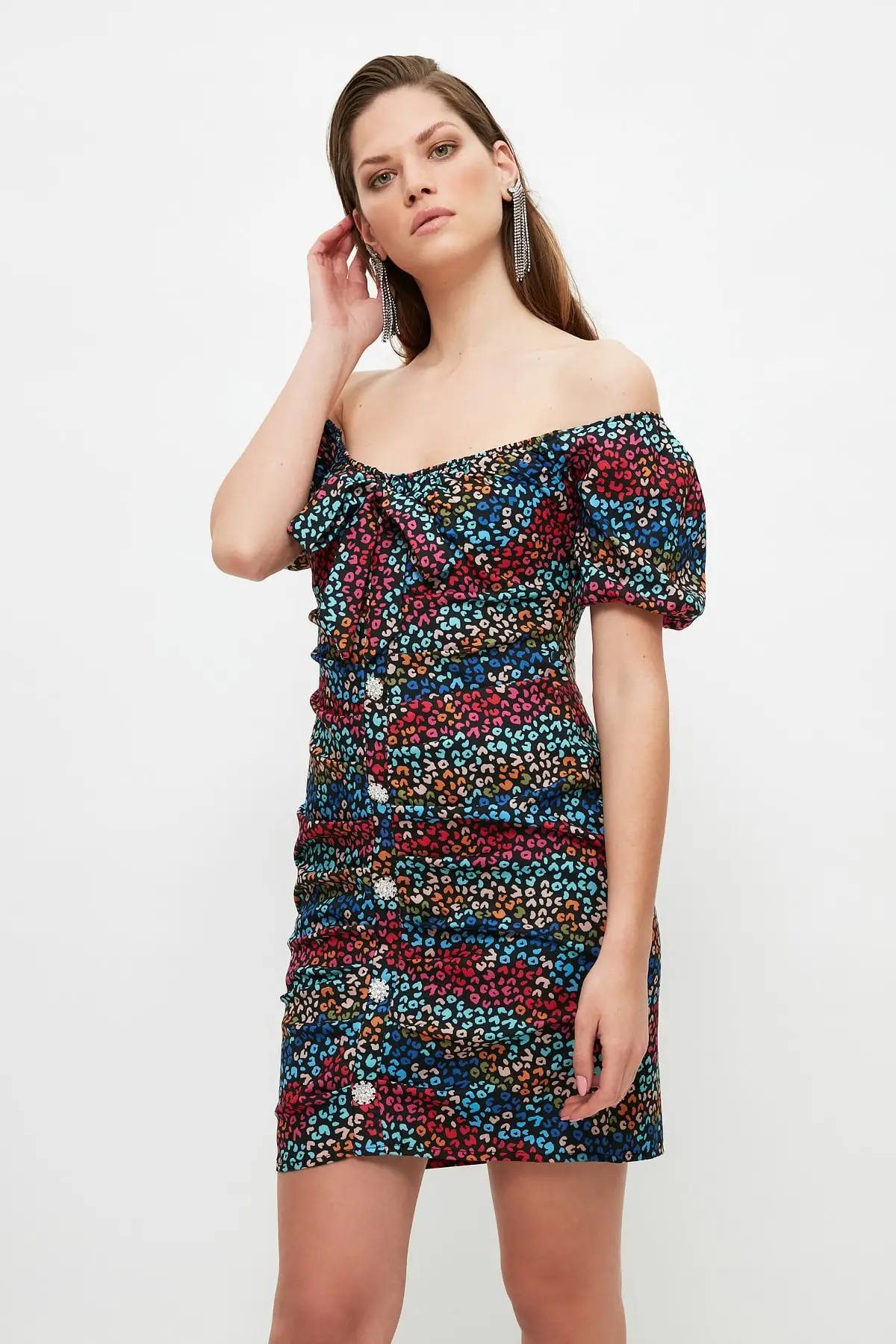 

Платье на пуговицах Trendyol Tas TPRSS21EL3970