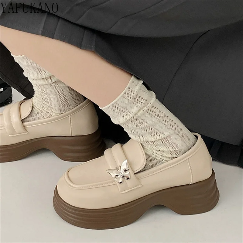

British Style Thick Soled Platform Leather Shoes Fashion Chunky Heel Casual Loafers Retro Back To School Season Student Shoes
