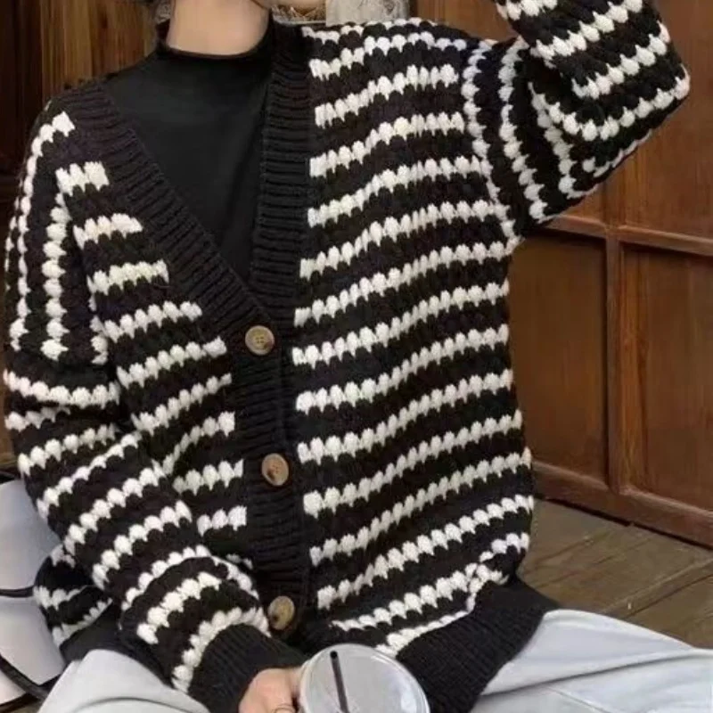 Женский Вязаный Кардиган С V-образным Вырезом В Полоску Теплый Офисный Свитер