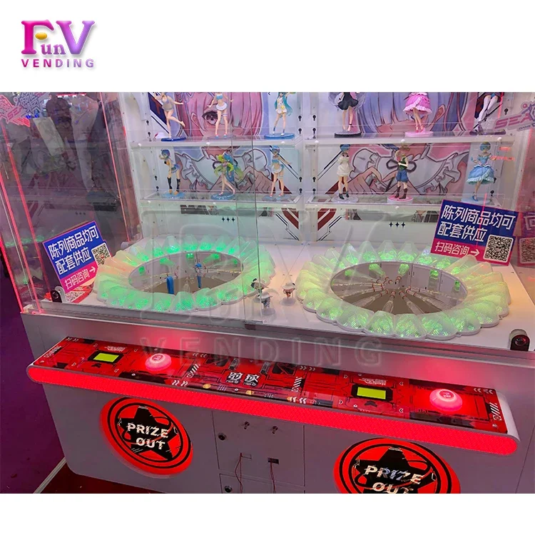 Игровой автомат с монетами вращающийся на удачу выигрывает закуски призы сезона