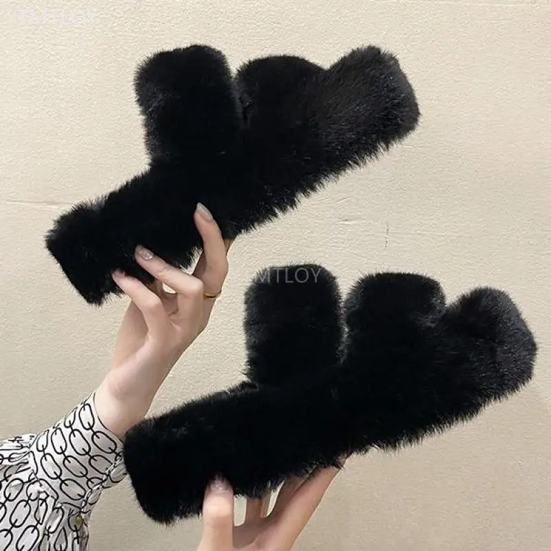 

Сланцы женские меховые, теплые модные тапочки, плоская подошва, нескользящая подошва, для отдыха на открытом воздухе, Осень-зима