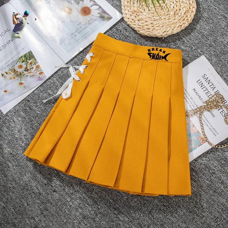 

Women Skorts with Pockets Pleated Stretchy Quick Dry Sports Running Workout Dancing Golf Tennis Golf Skirt with Shorts