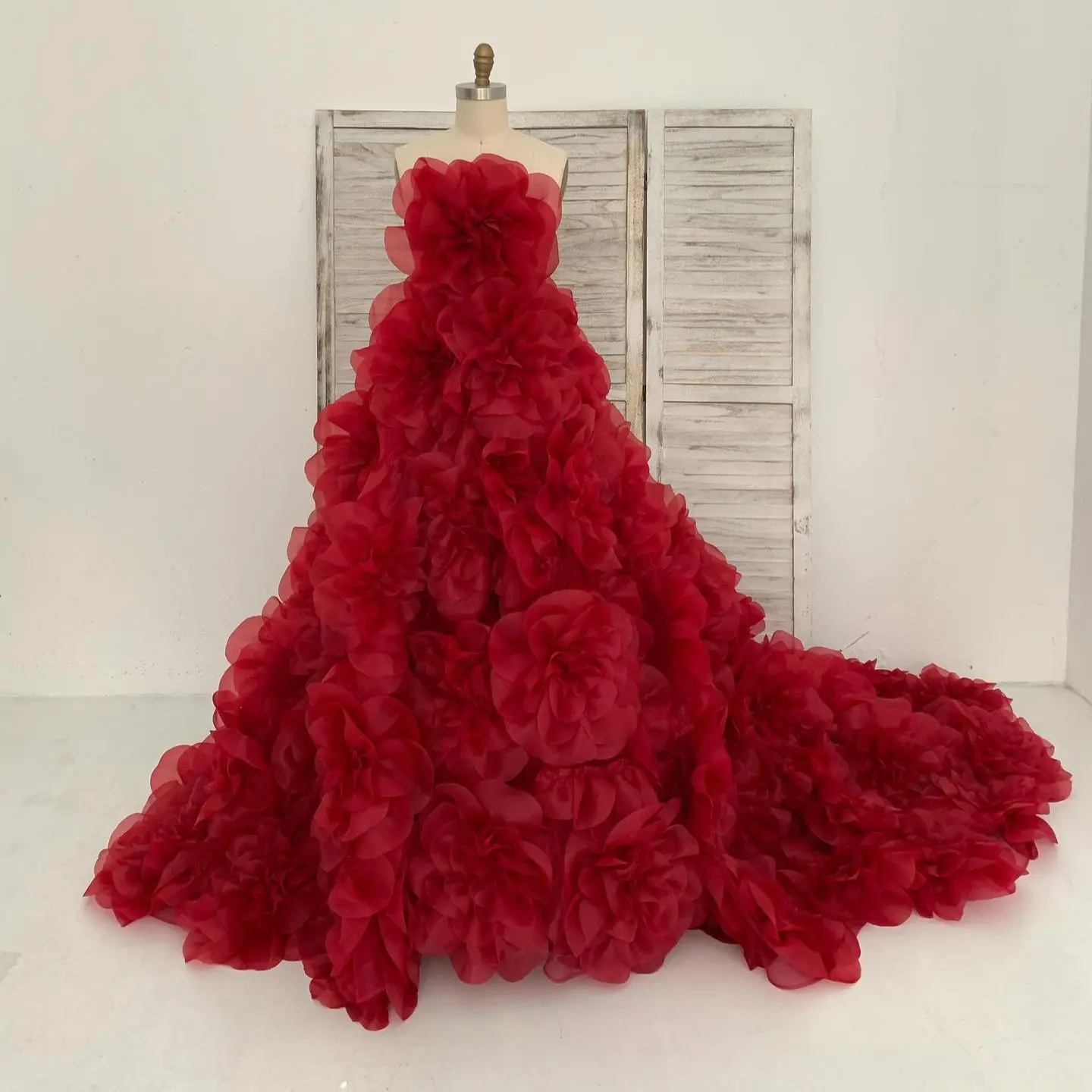 

Роскошные красные тюлевые платья для беременных без бретелек со шнуровкой на спине, платья для беременных с цветами для фотосессии, вечерни...