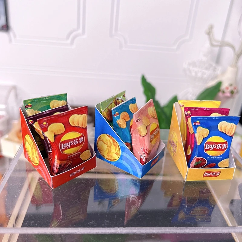 

1Set 1:12 Dollhouse Miniature Potato Chips Snack Model With Back Box Snack Model House Kitchen Food Play Living Scene Decor Toy