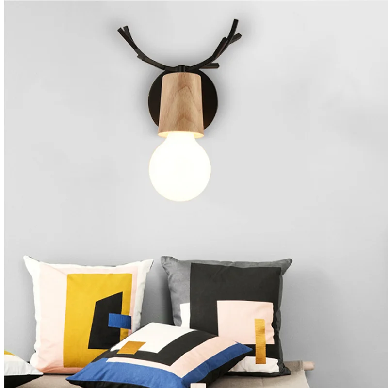 Светодиодный настенный светильник из твердой древесины в скандинавском стиле