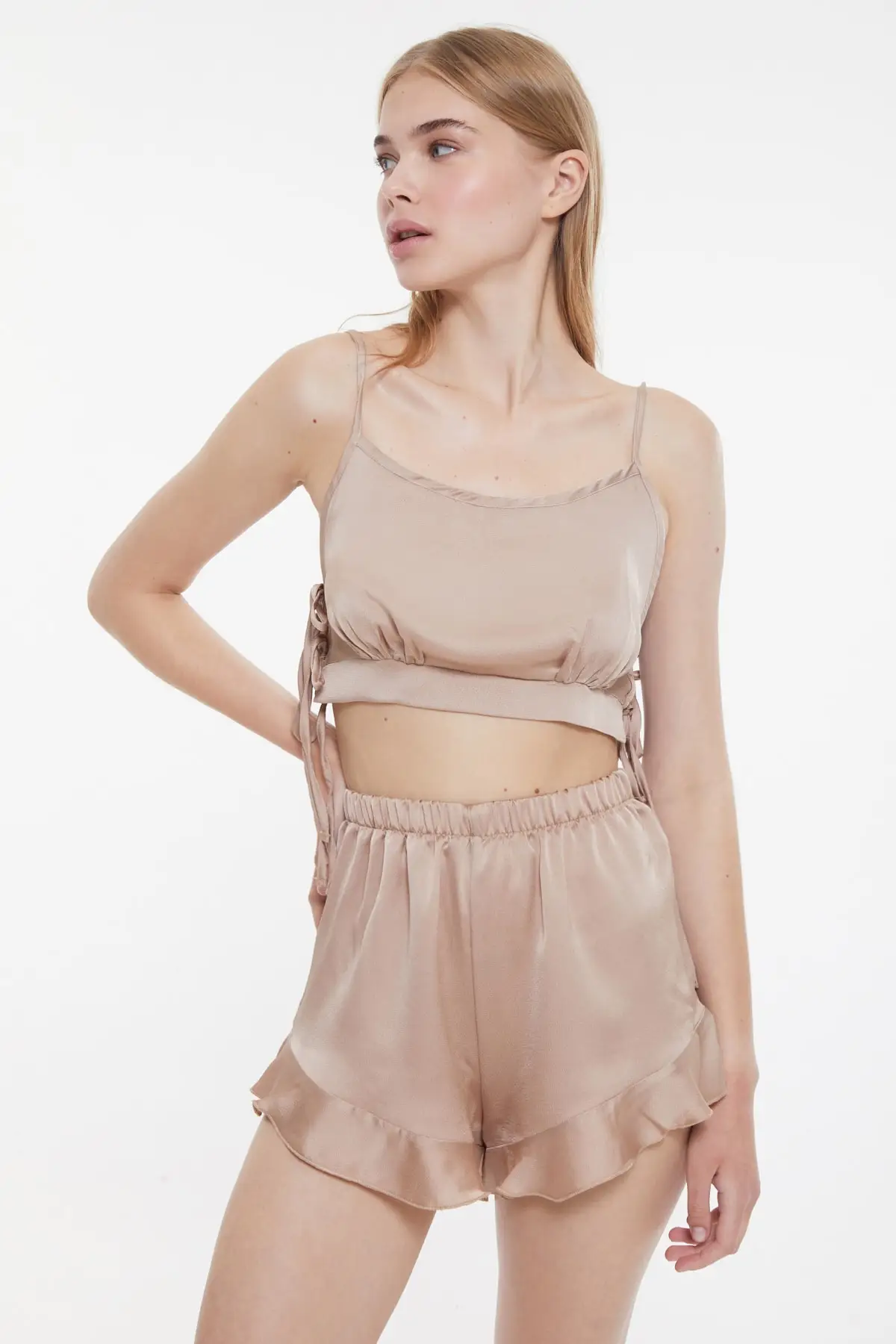 

Trendyol Gusset Satin Pajamas set THMSS21PT1295