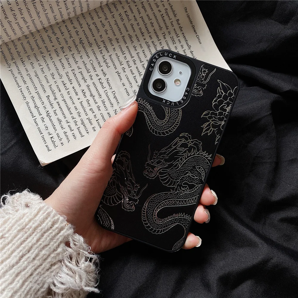 Зеркальный чехол с рельефным черным драконом для iPhone 13 Mini 12 11 Pro Max X XS MAX XR 7 8 Plus SE