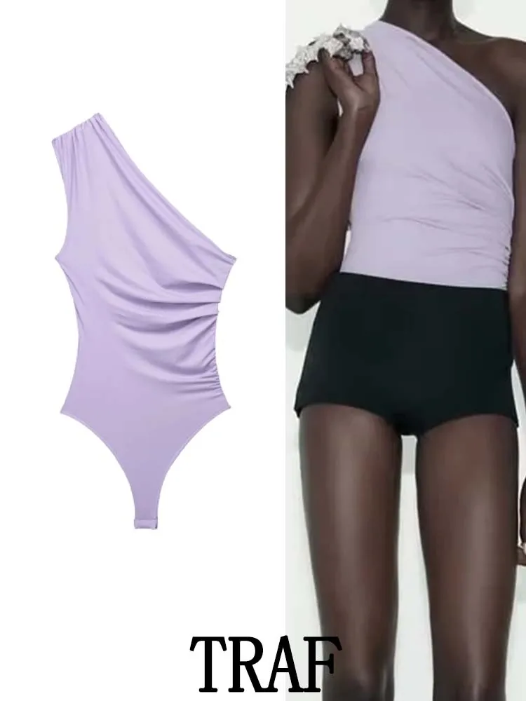 

TRAF 2023 Woman Pleated Asymmetric Corset Bodysuits Fashion Single Shoulder Sleeveless Vintage SummerCasual Slim Playsuits Tops