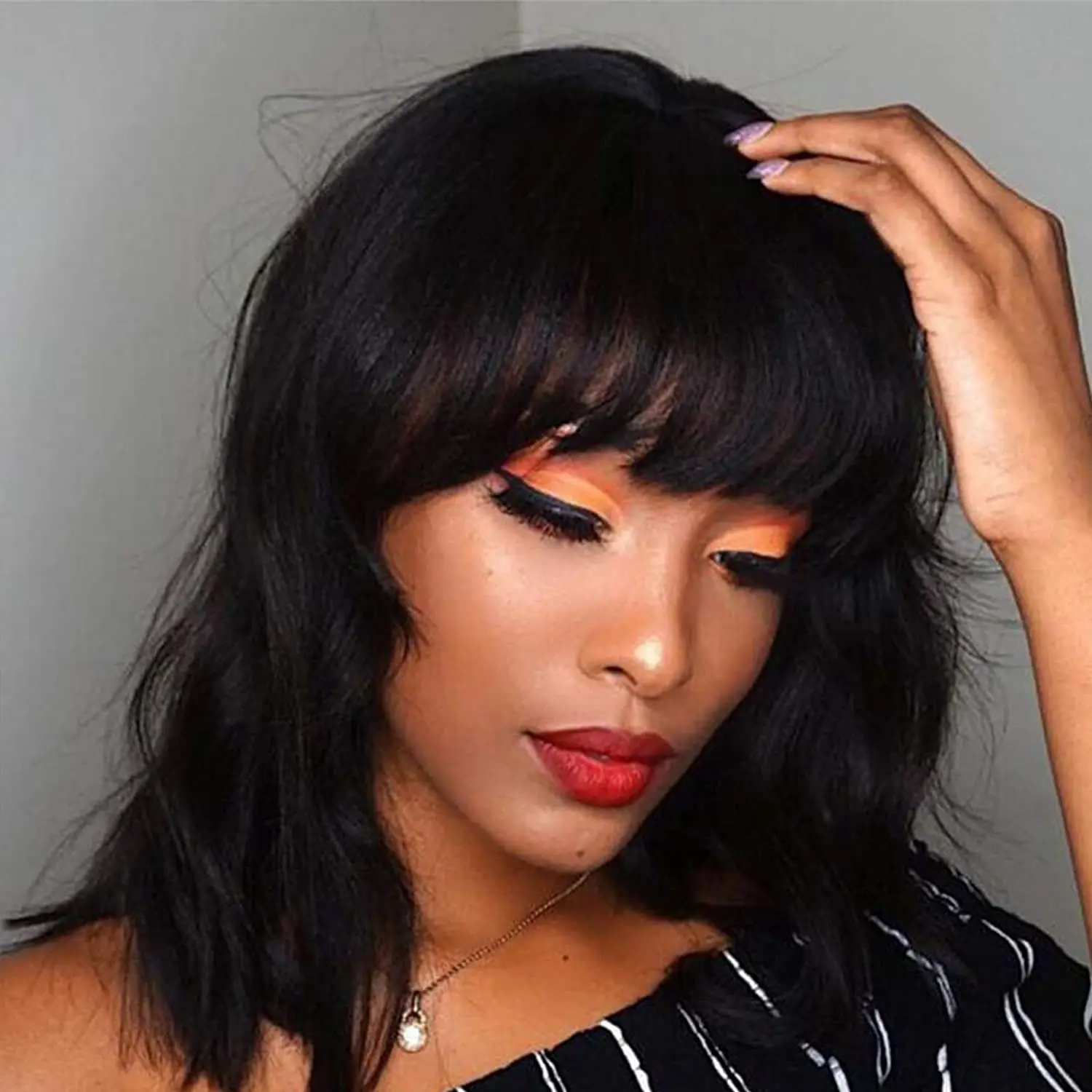 

Luxediva короткие человеческие волосы боб парик с челкой для черных женщин перуанский боб парик с челкой свободный тело волнистый парик естественный завиток