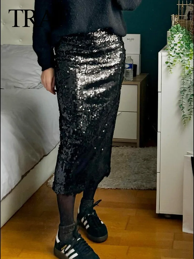 Юбка трапециевидная черная с высокой талией и блестками