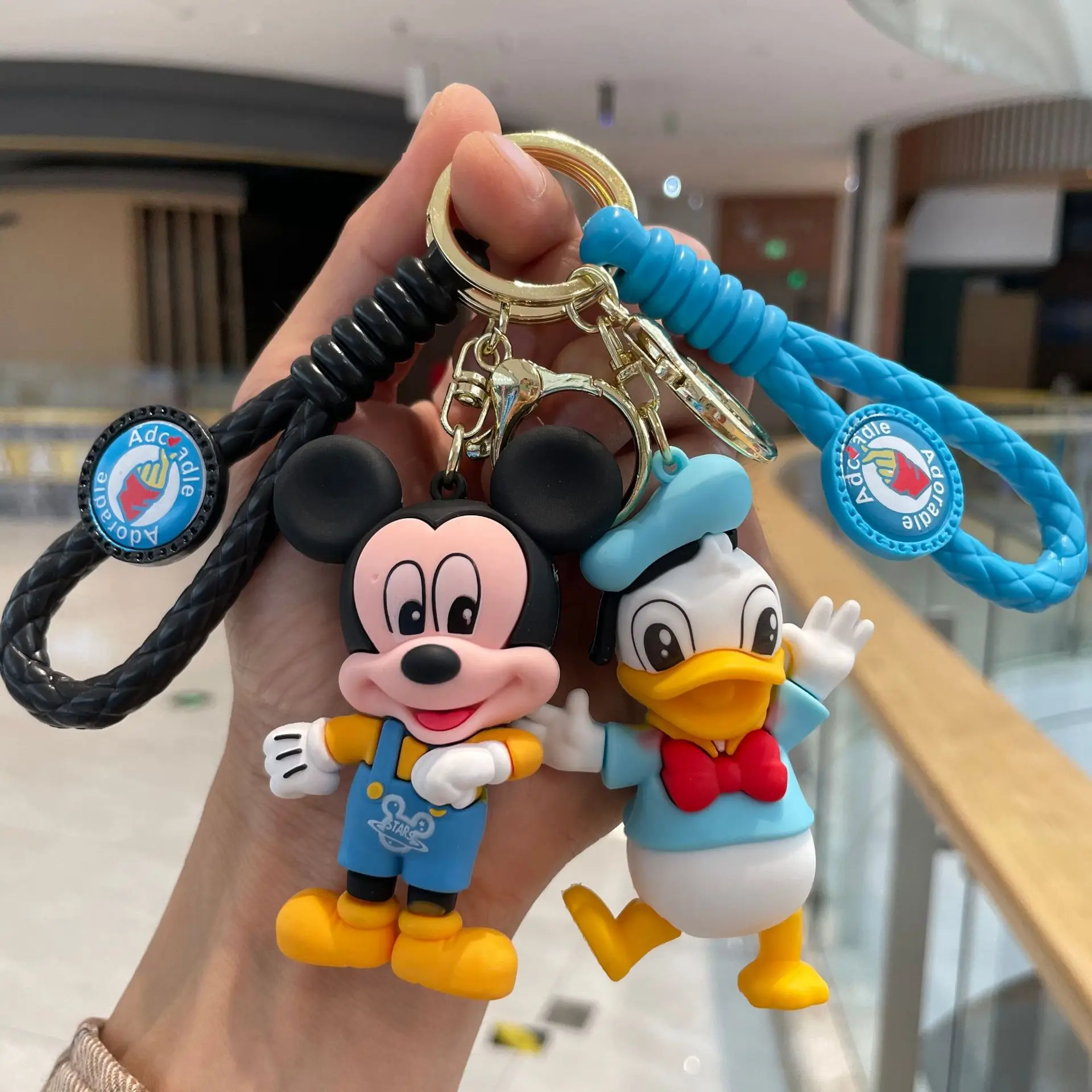 

Disney Mickey Minnie Mouse Donald Duck Keychain Cute Cartoon Keyring Bag Pendant Car Keyholder Bag Charm Accessories