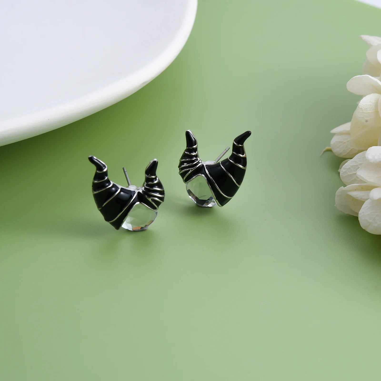 Villain Earrings Maleficent Trendy Jewelry Party Stud Earrings Women Gift Cosplay Witch Horns Crystal Earring Enamel Black Queen