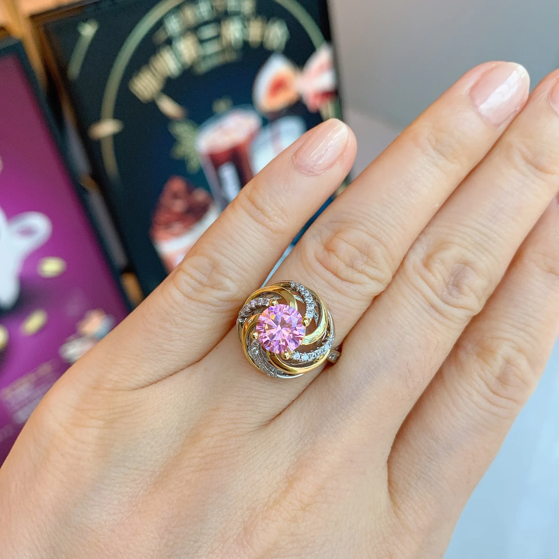 Роскошные круглые кольца с рубиновым топазом и розовым кварцем сапфиром 8 мм для