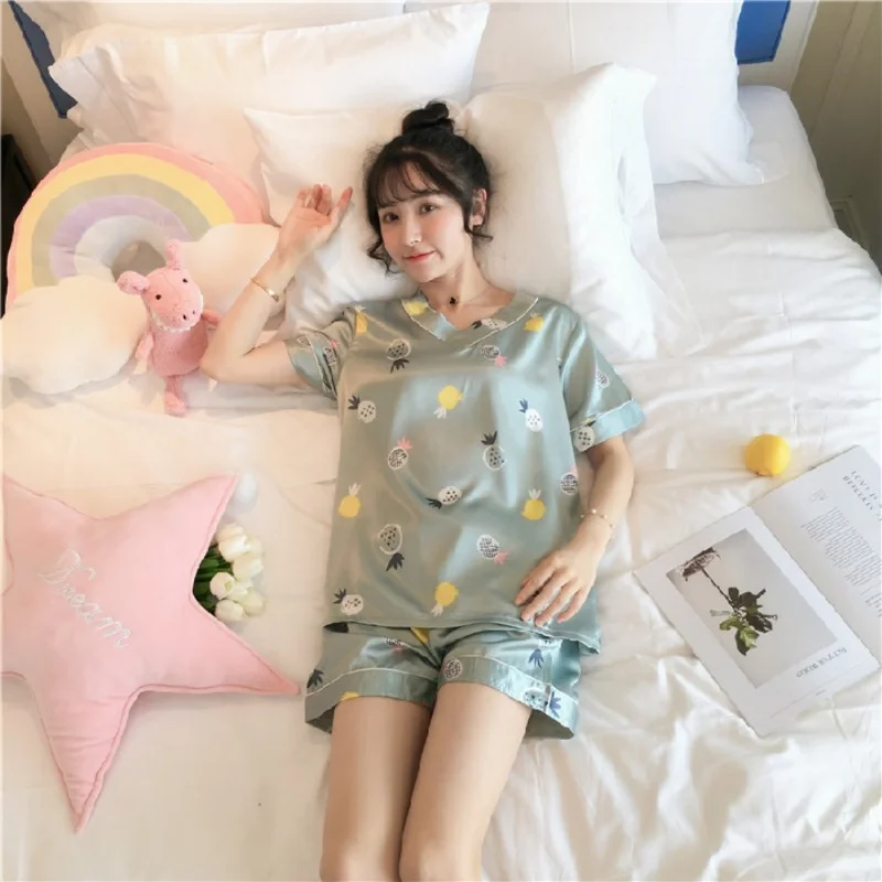 Silk pajamas women's summer short-sleeved Korean version sweet and cute cartoon V-neck pullover home service suit plus size