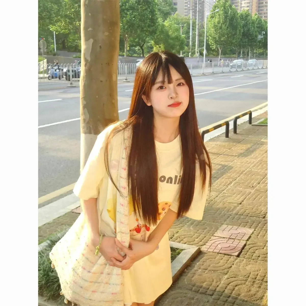 Милая женская футболка с коротким рукавом мультяшным принтом осенний новый