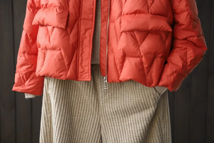 2022 Wave Pattern 90% White Duck Down Ultra Light Winter Puffer Jacket Women Coat Female Parka Fashion Ladies Warm Outerwear