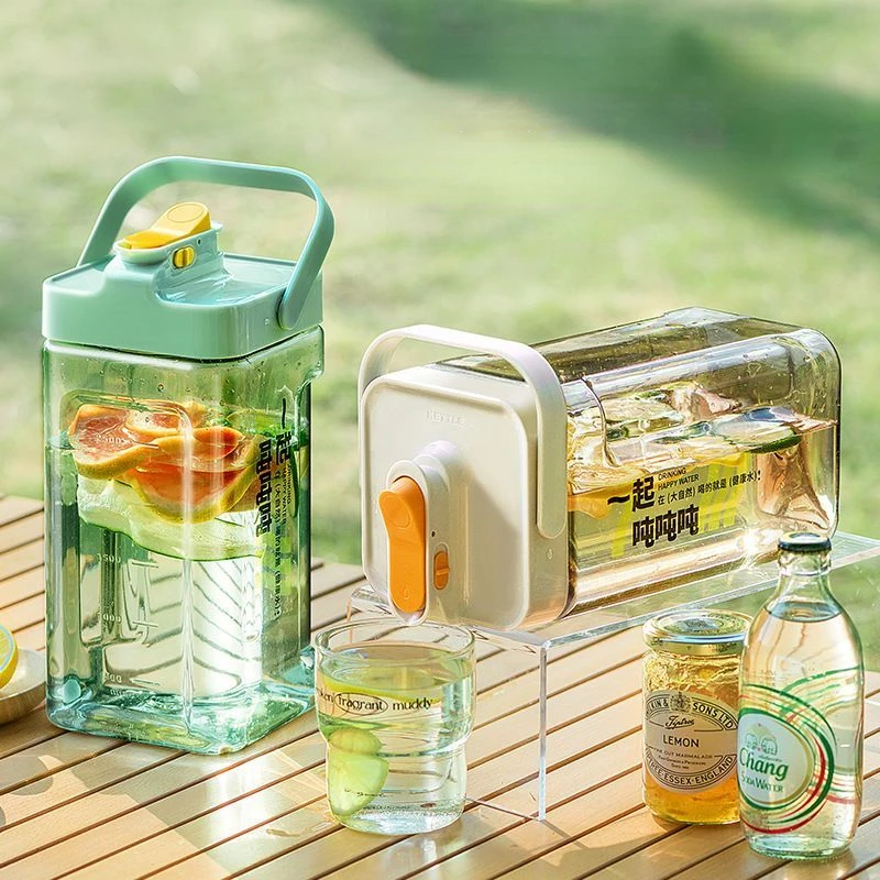 

Refrigerator Cold Water Kettle with Faucet Fruit Tea Cooled Water Bottle Household Large Capacity Fruit Juice Beverage Bucket