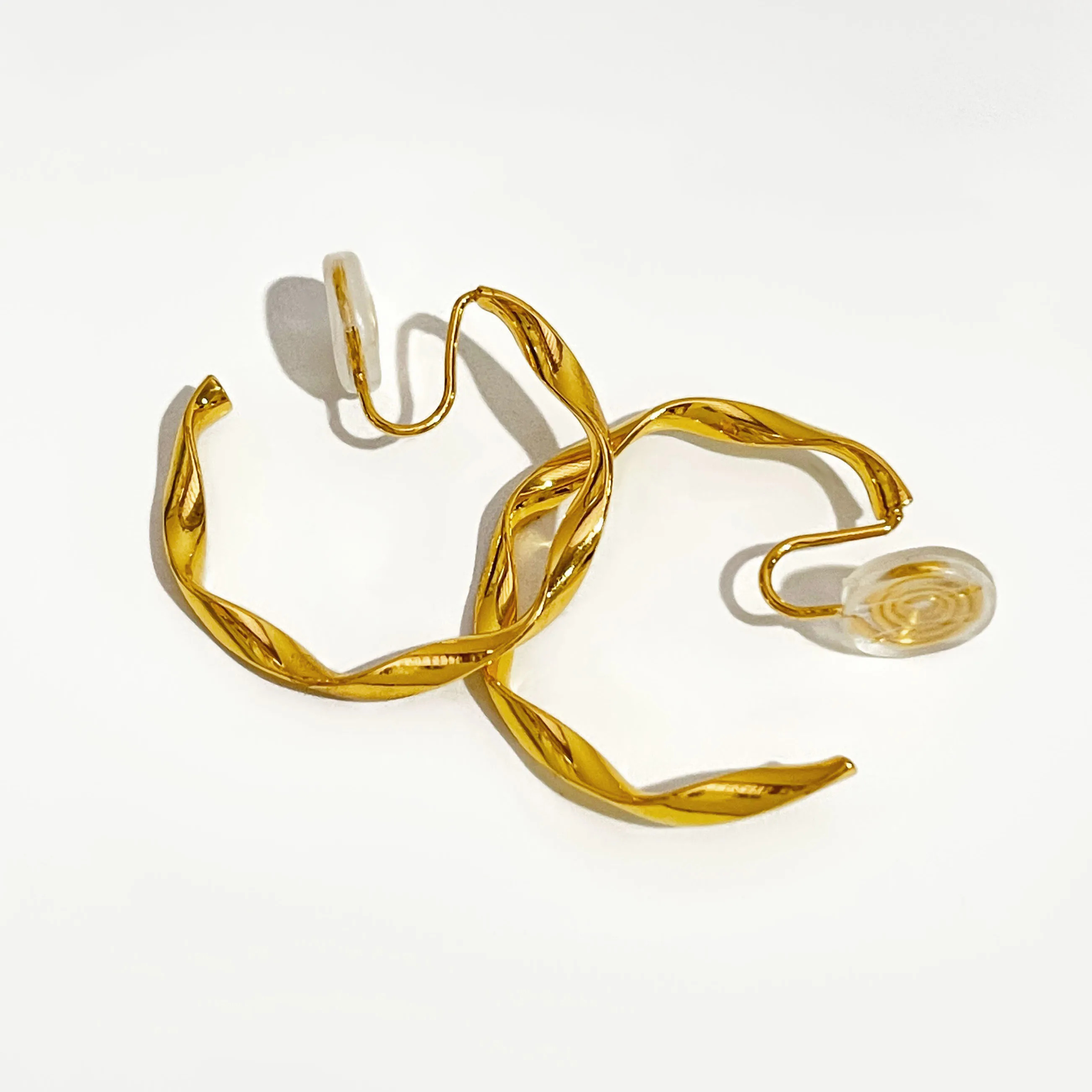 

Peri'sBox Trendy Minimalist Large Geometric Ear Cuff for Women Twisted Without Hole Earrings Jewelry Street Party Gifts