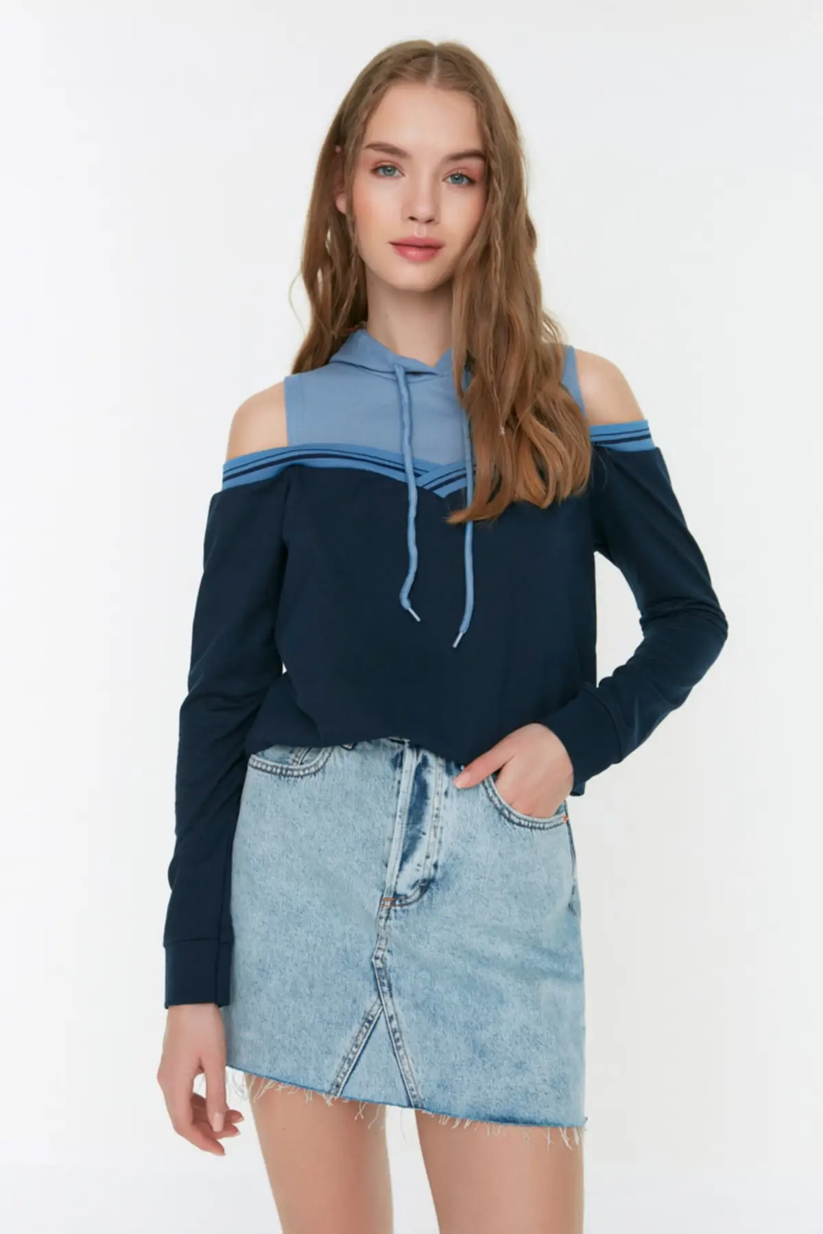 

Women's Sweatshirt Navy Blue Cut Out Detailed Color Block Knitted Hoodies Fashion All Season New Pullovers Fleece lovers Fleece