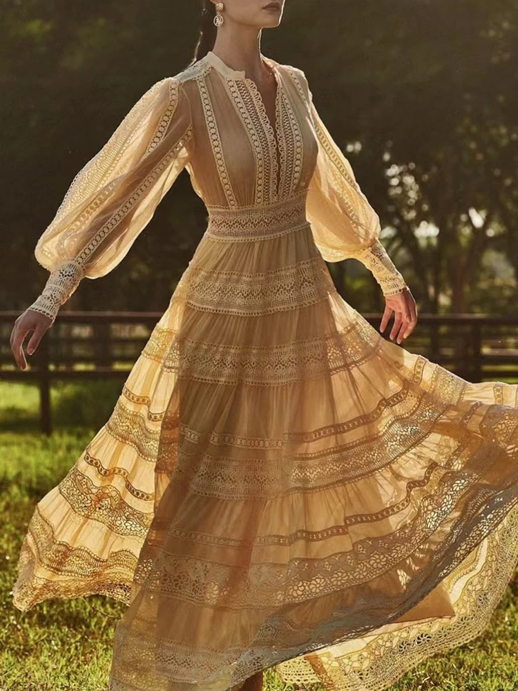

2023 Autumn Retro Style Fashionable Long Dress Women's Panel Lace Edge Design V-Neck Lantern Sleeve Dress
