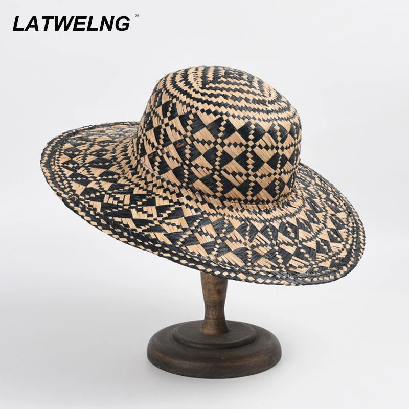 

2022 Fashion Geometric Raffia Sun Hats For Women Hand-woven Stripes Beach Hats Summer Vacation UV Protection Hat Foldable