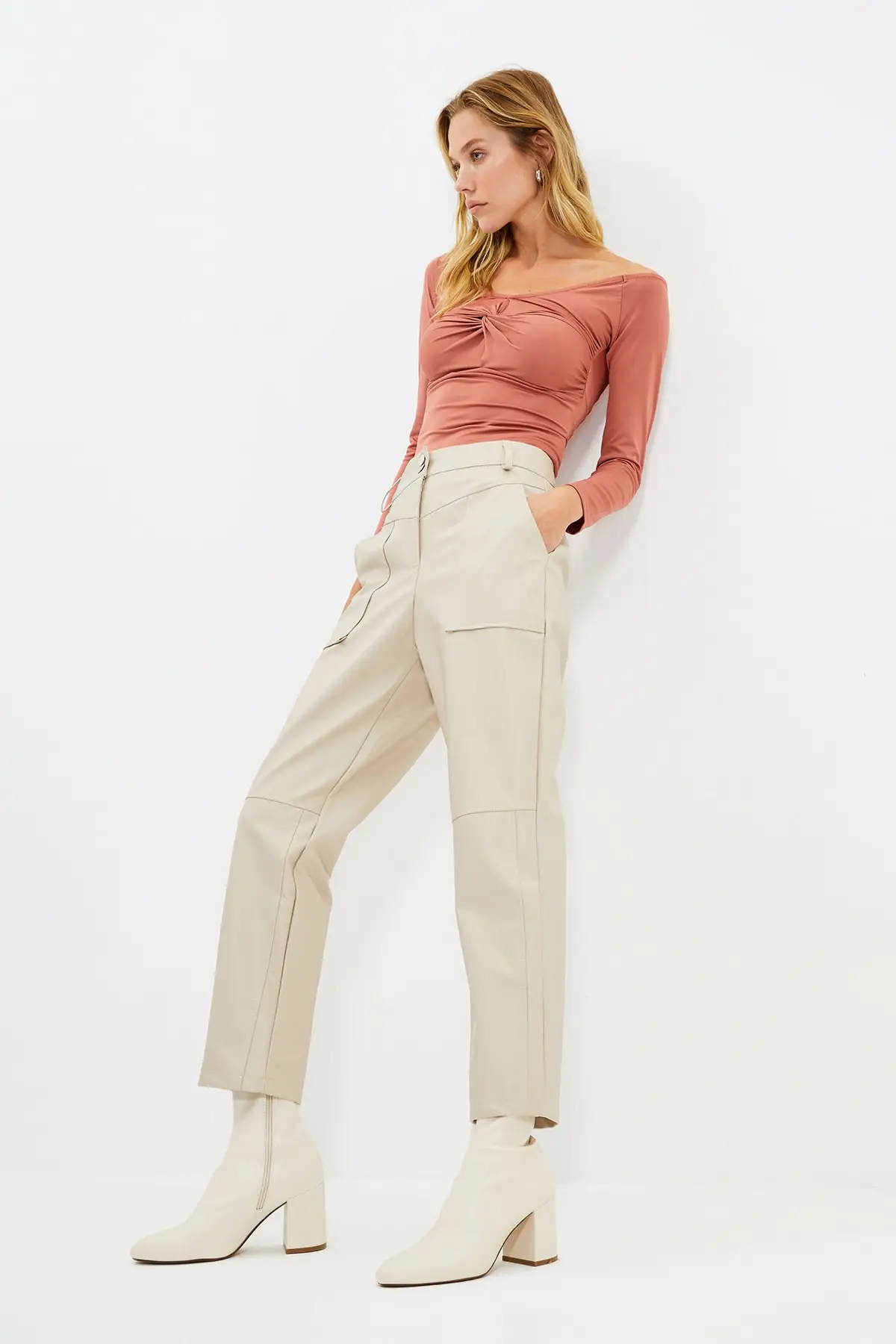 

Trendyol Cigaratte Pants TWOAW22PL0347