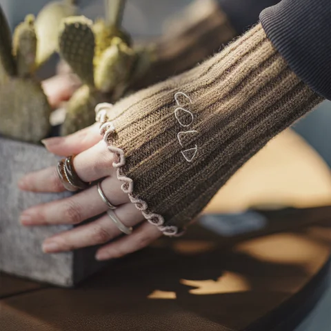 Maden Женские вязаные нарукавники