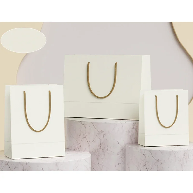 

Картонные подарочные пакеты beige 20 шт