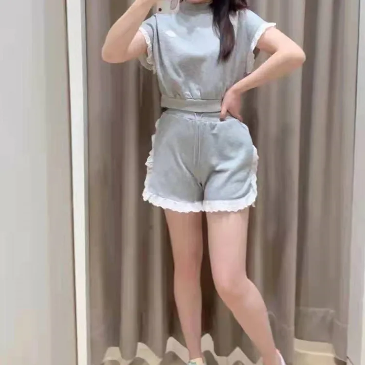 

Spring/summer 2022 Lace Girl Short Sleeve Shirt + Shorts