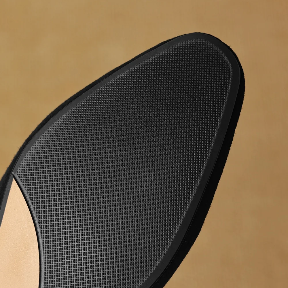 Туфли-лодочки женские на низком каблуке из овечьей замши с острым носком 33-40