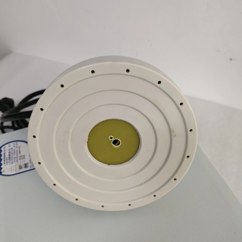 Круглая бутылка клейкая наклейка квадратный код ручная упаковочная