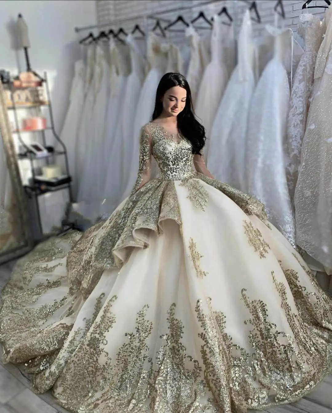 

Newest Gold Lace Appliques Ballgown Wedding Dresses Chapel Train Long Sleeves Vestidos De Novia 2023 Plus Size Bridal Gowns