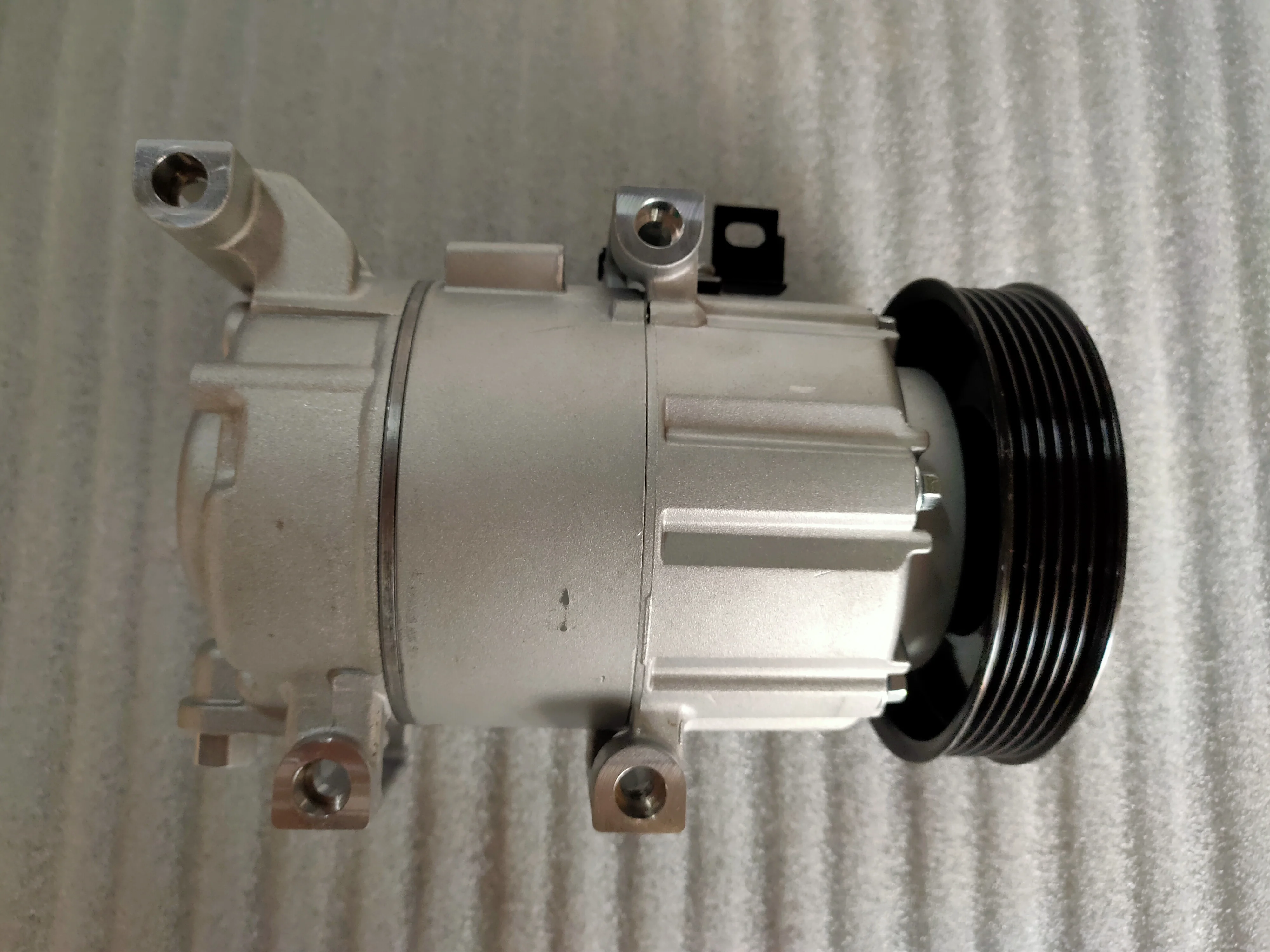 OEM 977014 V001 97701-4V001 Воздушные компрессоры Hyundai Elantra IX25 KIA KX3 1.6L Автомобильные