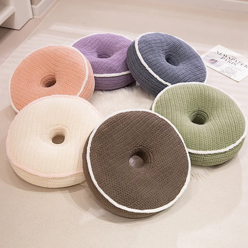 Подушка-футон с девчачьим сердцем 40 см мягкая и удобная сидящая для длительного