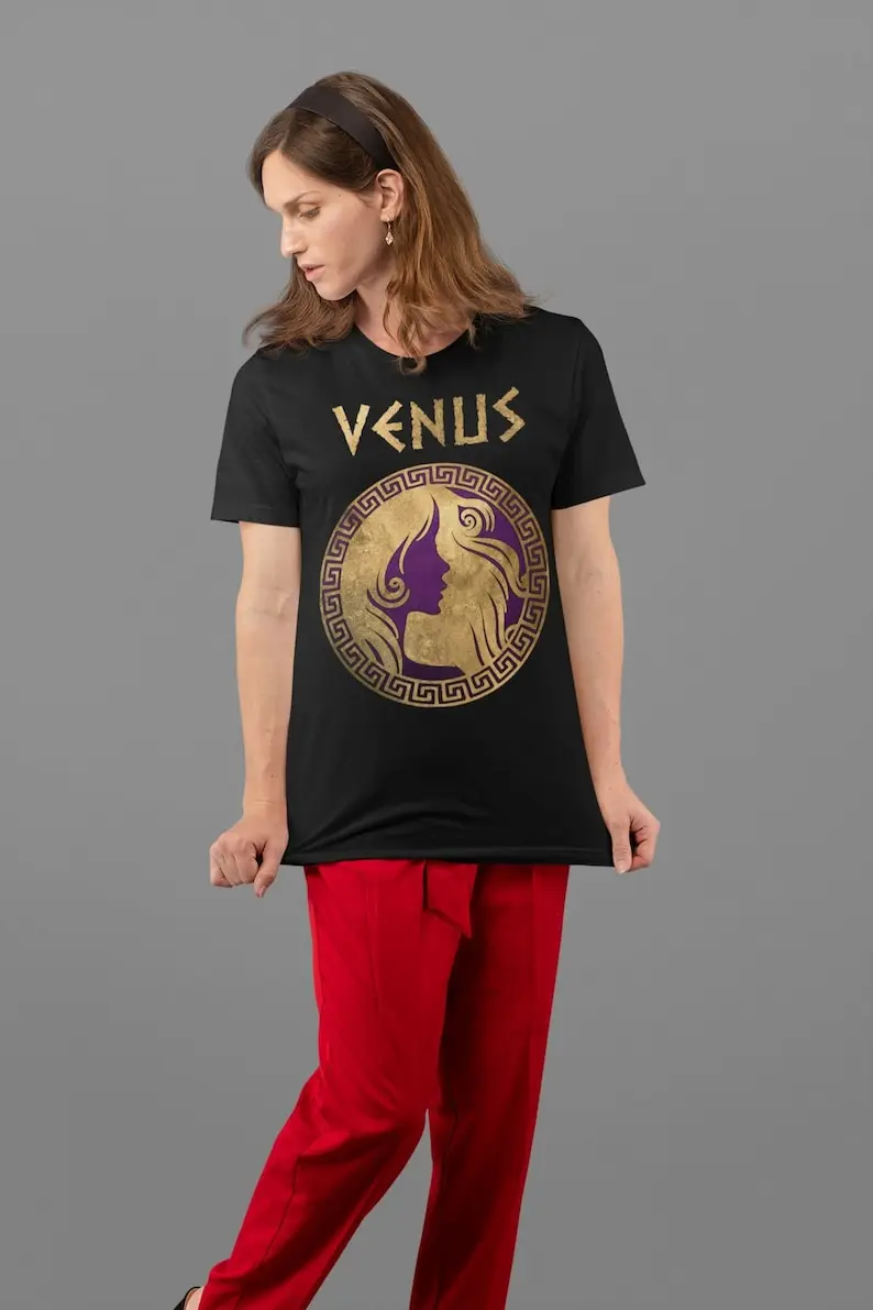 Футболка Venus Ancient Roman Goddess of Beauty and Love с символом