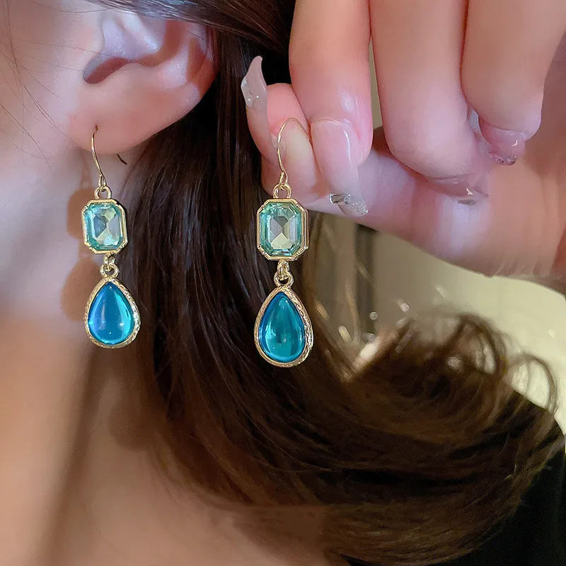 

Корейские модные синие кристаллы, двухцветные геометрические серьги в форме капли воды, Модные женские ювелирные изделия, свадебные ювелир...