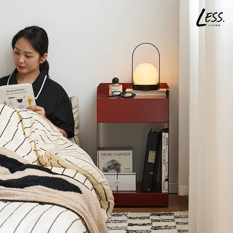 Приставной столик для дивана прикроватная тумбочка семейной спальни приставной