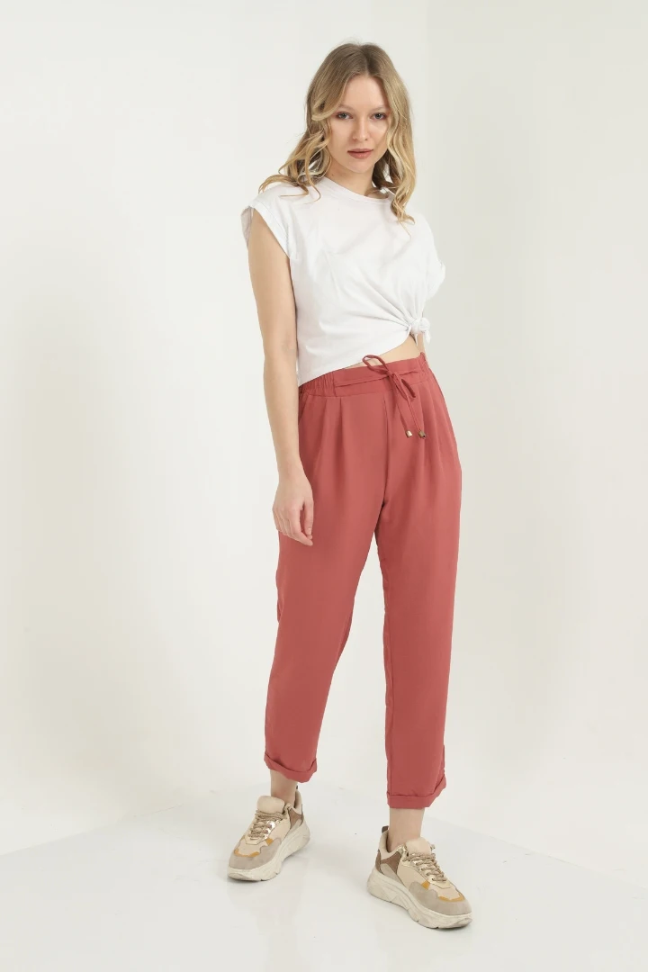 

Tile Waist Laced With Hidden Pocket Aerobin Pants