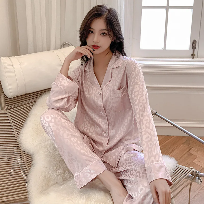 

2021 New Silk Women's Pajamas Long-sleeved Two-piece Multicolor Loose Leopard Print Women's Pajamas Home Service