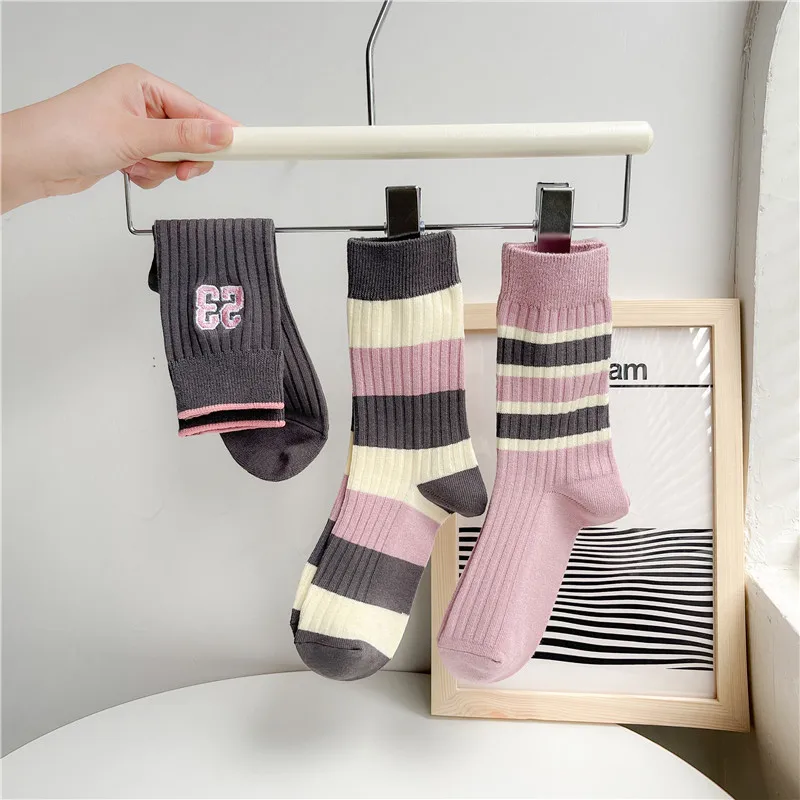 

New Pink Women's Mid-tube Socks Double-needle Double-way Korean Embroidery Striped Tide Socks Japanese Bamboo Fiber Cotton Socks