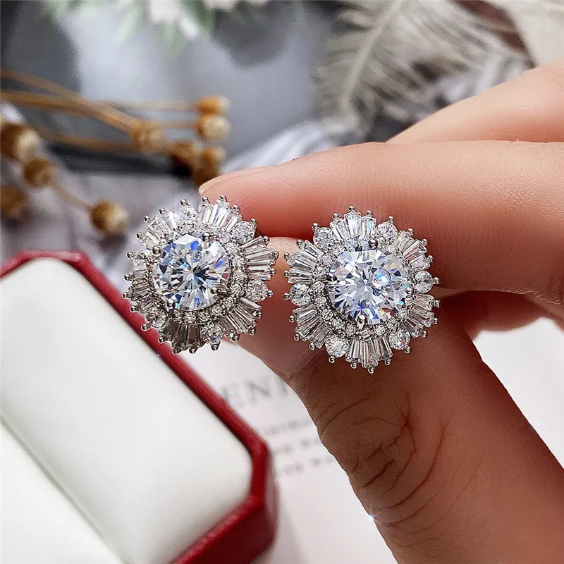 

New Gorgeous Women Stud Earrings Full Cubic Zirconia Brilliant Wedding Accessories High Quality Ear Piercing Earrings Jewelry