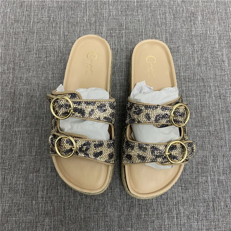 

Женские блестящие шлепанцы, мягкие пляжные шлепанцы из ПУ кожи, на низкой платформе, с кристаллами, в стиле ретро, 2023