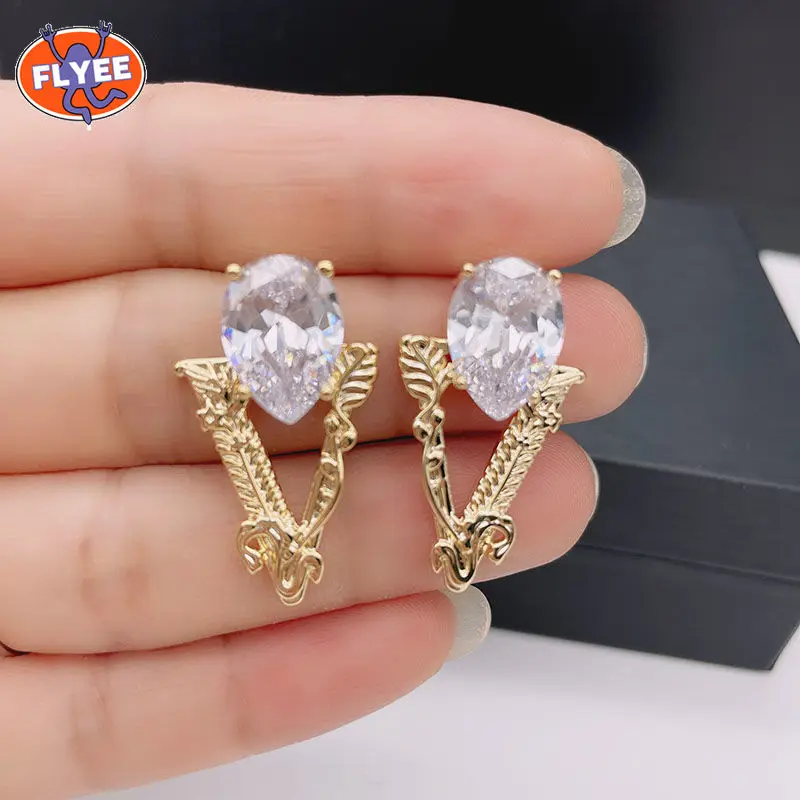 

925 Sterling Silver Metal Earrings Golden V-Style Star Shiny Glossy Earrings Women Original Brand Luxury Romantic Birthday Gift