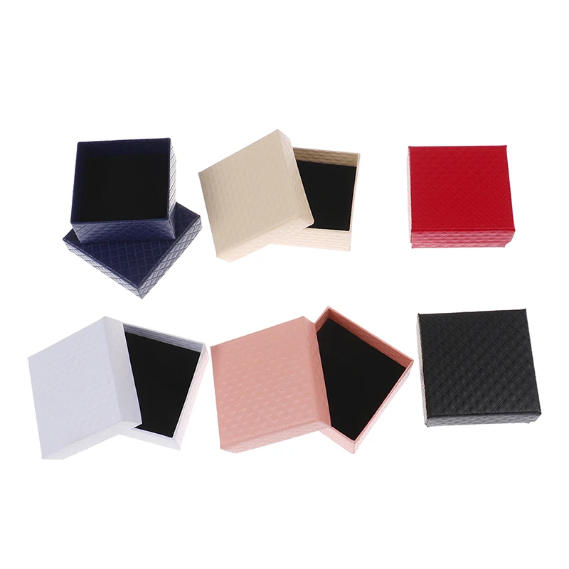

Diamond Pattern Jewelry Box Pendants And Pendants Cardboard Jewelry Box Earrings Ring With Sponge Inner Square Box Square