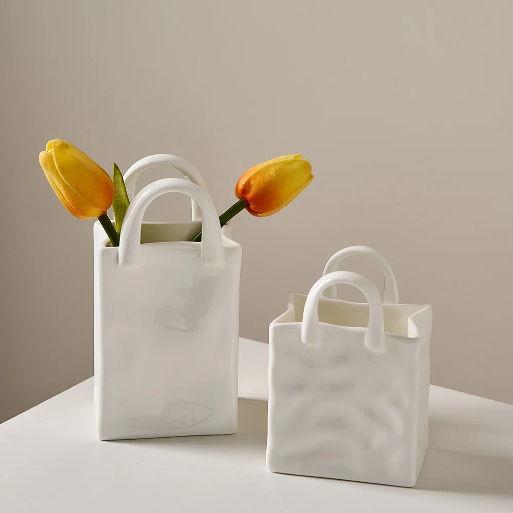 

2022 white dried flower arrangement DIY ornament Nordic handbag special-shaped ceramic vase modern home background decoration